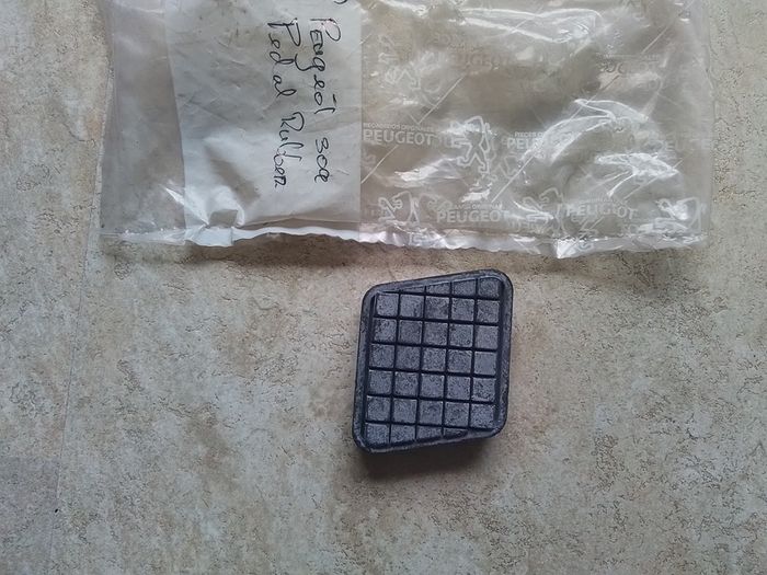 Peugeot 309 Pedal Rubber.