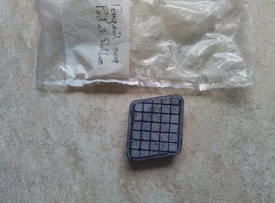 Peugeot 309 Pedal Rubber.