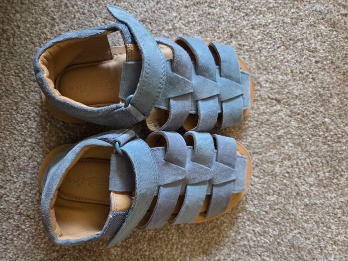 Next boys sandals