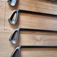 Wilson graphite shaft deep red golf clubs and bag