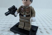 100% Lego Star Wars General Rieekan Minifigure Hoth Base Rebel 75014 75056 sw0460