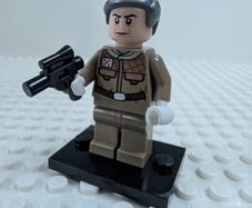 100% Lego Star Wars General Rieekan Minifigure Hoth Base Rebel 75014 75056 sw0460