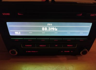 RCD310 Vw radio with CODE (ideal for Japanese imports)