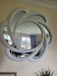 wall mirror