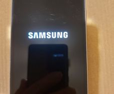 Samsung Galaxy J3 (6), in excellent cosmetic condition, FRP google Locked