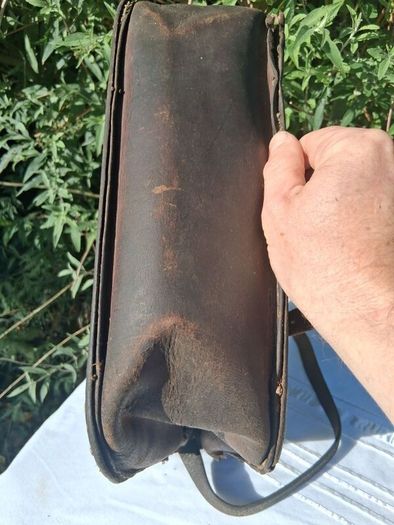3 X  Quality Vintage Leather Satchels