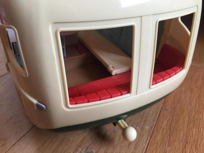 Sylvanian Families Caravan Holiday Home Brand New