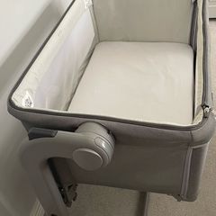 Chicco Baby bedside crib/Next to me cot in excellent condition