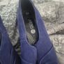 Pavers shoes size 7 Image 2
