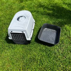 cat litter tray and travel cage