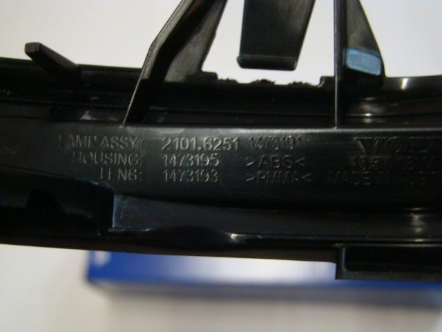 Volvo S90 II V90 MK2 Left Side Door Mirror LED indicator Lens 2101.6251 2016-19