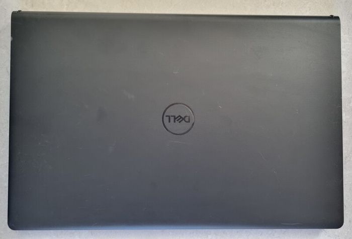 Dell Vostro 3525, AMD Ryzen 5 5625u 16GB 512GB