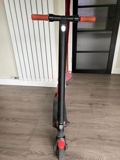 Segway Ninebot KickScooter Electric Scooter