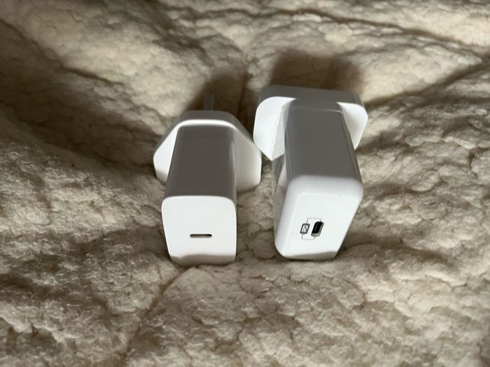 fast charger usb c apple IPHONE SAMSUNG android nokia lg Huawei Xiaomi Nokia Motorola  brand new USB C Plug fast charger type C 18 Watt for iPhone Samsung android