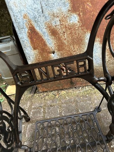 Singer Cast Iron Table