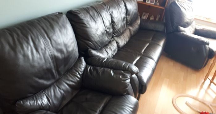 leather 3 piece suite