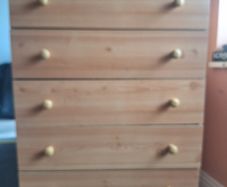 Chest of drawers