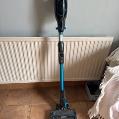 Wireless Shark vacuum cleaner