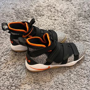 Nike Lebron Soldier 11 Safari Shoes
