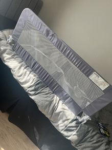 Free bed safety rail