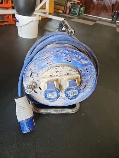 16A extension reel