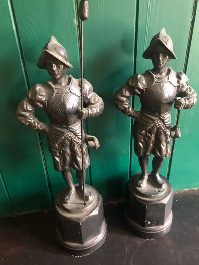 Spainish soldiers metal type