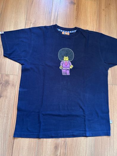 t shirt size large