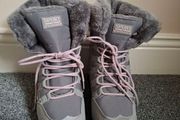 Brand new Snow boots