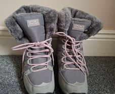Brand new Snow boots