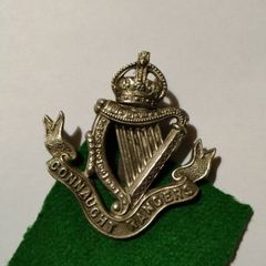 Millitary  Cap Badge  Original