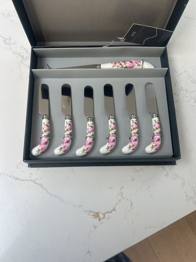 Rosa Spreader with 6 knives