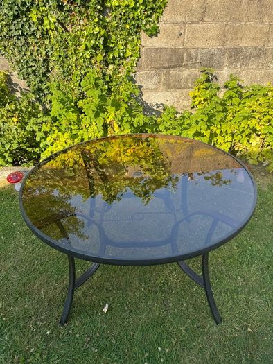 Glass garden table, 1.2m