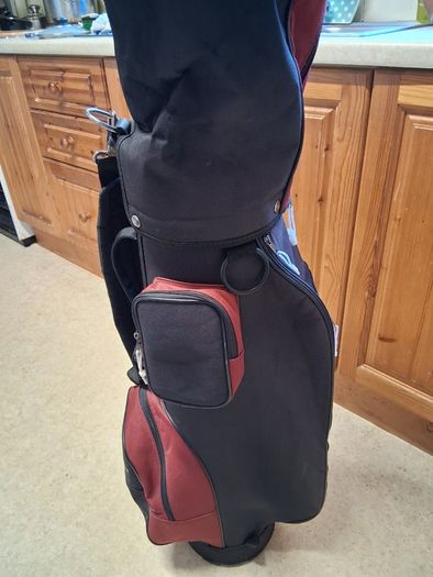 Ladies Golf Clubs. Set Of Right Handed Ladies Flex Graphite Golf Clubs In Excellent Condition. Collect In Dublin Or Receive Via Post.