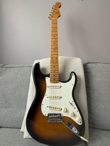 Mint Condition Fender '50s Classic Strat - Custom Shop Design - MIM - Beautiful Flame Neck - American Vintage Pickups
