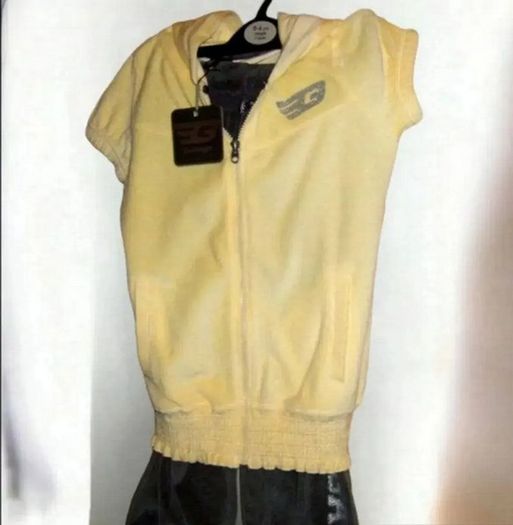 Vintage BNWT Goldigga Trackie 5/6 Years