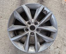 Kia Sorrento 2014-2018 17 inch alloy wheel
