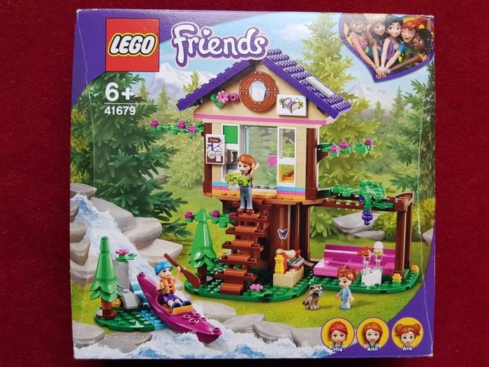 LEGO Friends 41679 Forest house
