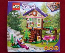 LEGO Friends 41679 Forest house