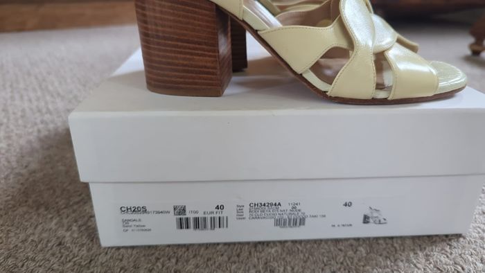 Chloe Classic Leather Sandals - Size 40