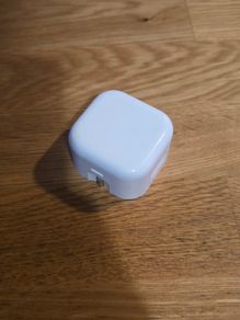 Apple 20w Type C Charging Brick