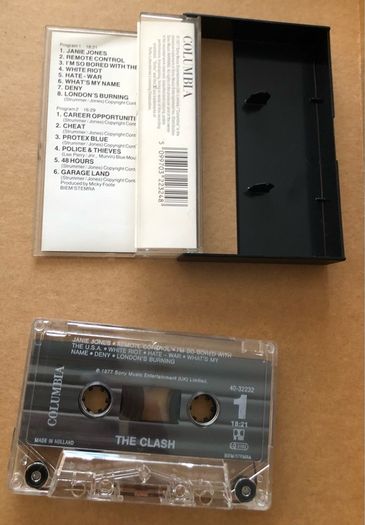 The Clash - The Clash (1977) cassette