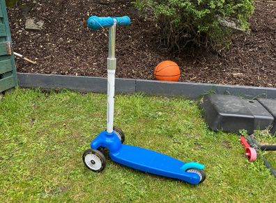 Garden toys