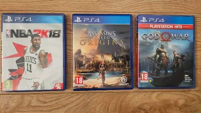 PlayStation 5 (PS5) Disc Edition - Bundle