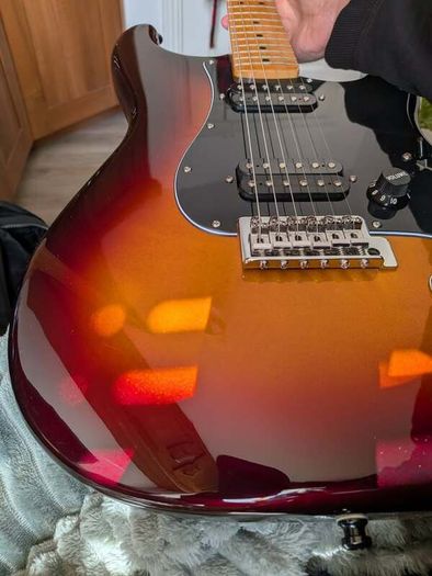 Fender Special Run Stratocaster HH, Metallic Sunburst electric guitar