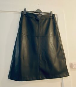 M and S faux leather skirt Size 14 BNWT