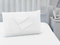 main image for ad Super Soft Brushed Microfibre Pillowcases - Non Iron Breathable Hypoallergenic Pillowcases set of 2- White