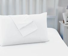 Super Soft Brushed Microfibre Pillowcases - Non Iron Breathable Hypoallergenic Pillowcases set of 2- White