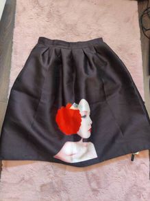 Black occasion skirt size M-L