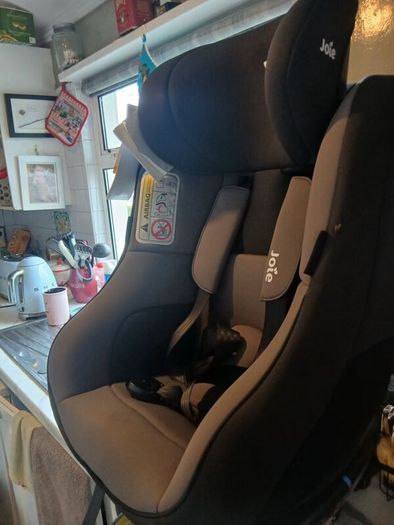 Jolie 360 Spin Car Seat with Isofix