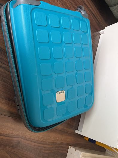 Tripp Cabin Suitcase